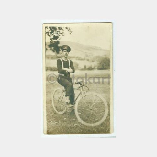 1930 Bisikletli Genç Görünüş Fotoğraf