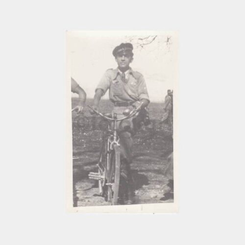 1940 Bisikletli Öğrenci Konulu Fotoğraf