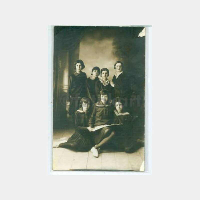 1929 Üsküdar Kız Mektebi Öğrenciler Fotoğraf