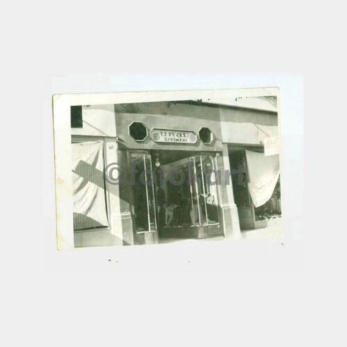 1930 Beyoğlu Tünel Giyim Evi Konulu Fotoğraf