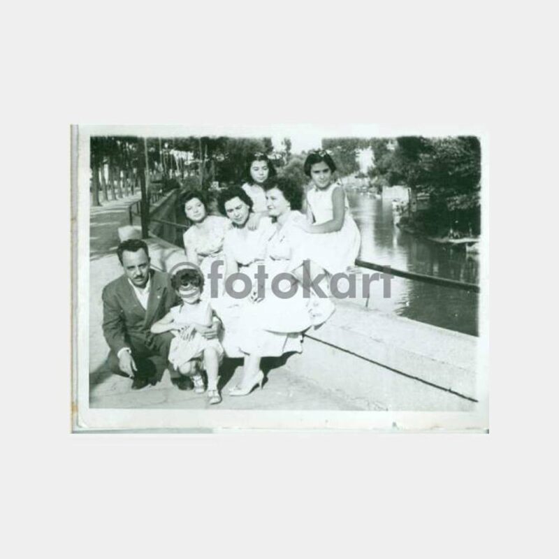 1951 Eskişehir Porsuk Kenarı Aile Fotoğraf