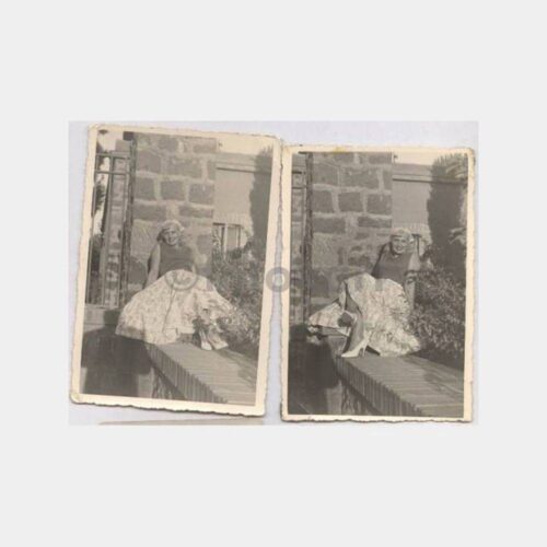 1956 Tarihi Ev ve Kadın Konulu 2 Adet Fotoğraf