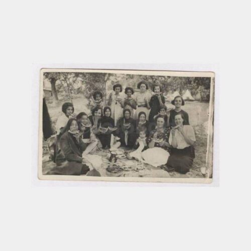 Mesire Yeri Kadınlar Görünüş Fotoğraf