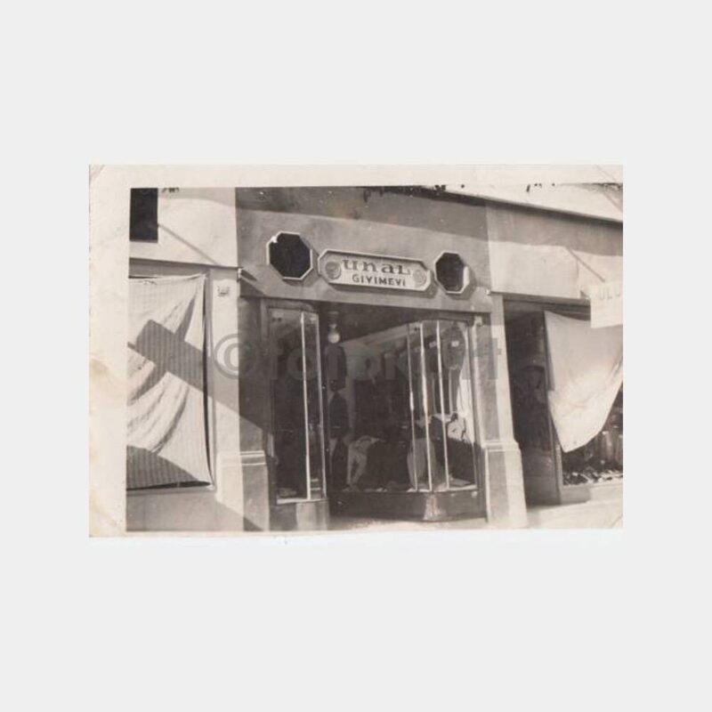 1943 Şişli Osmanbey Ünal Giyim Evi Fotoğraf