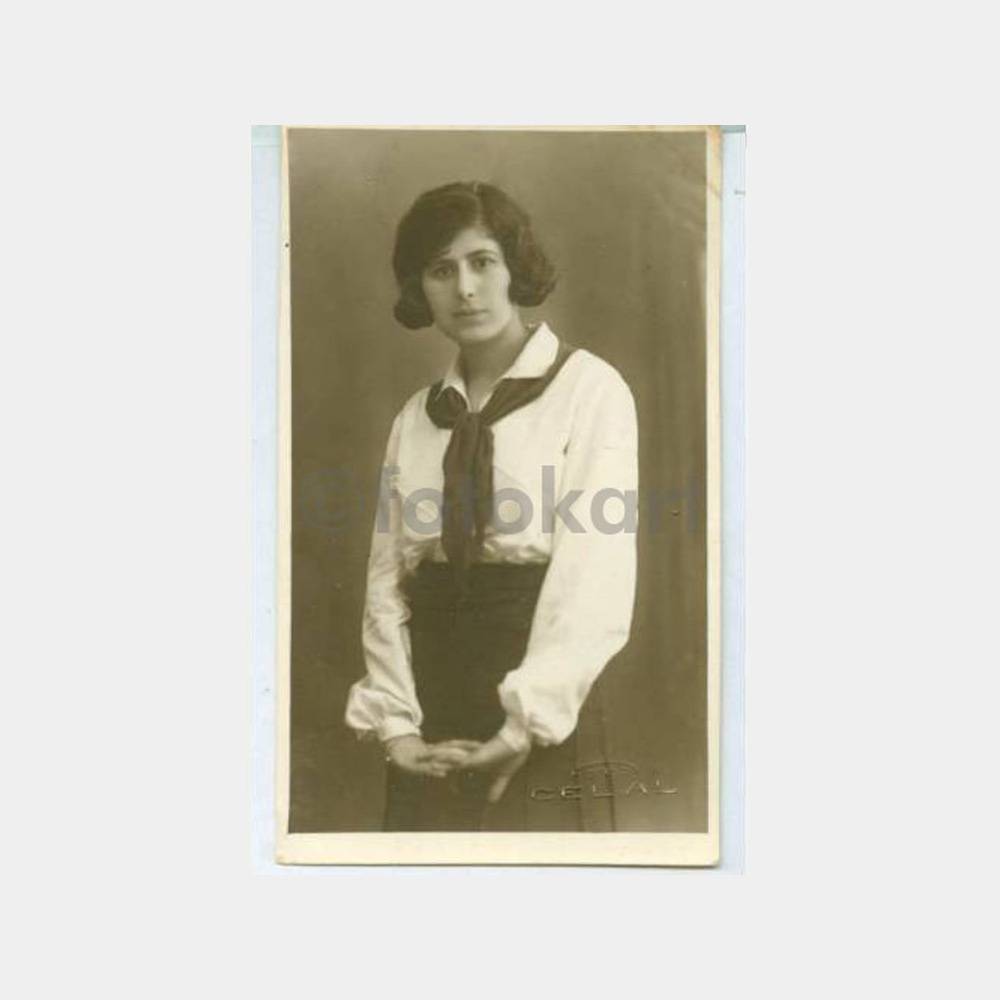 1931 Foto Celal - Genç Kız Stüdyo Fotoğraf