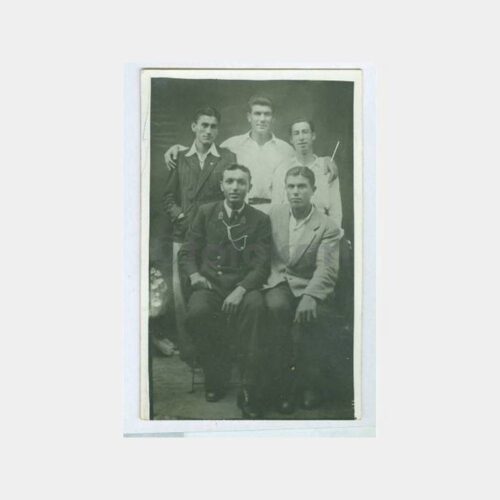 1941 Arkadaş Grubu Stüdyo Fotoğraf