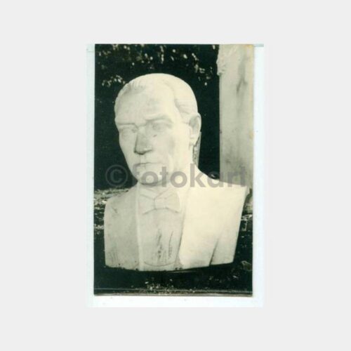 1950 Atatürk Büstü Fotoğrafı