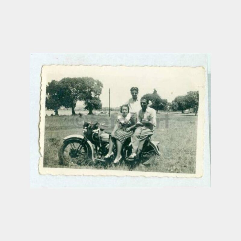1939 Fenerbahçe Parkı Motorsikletli Fotoğraf