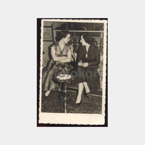 1954 Tarihi Ev İçi ve Kadınlar Fotoğraf