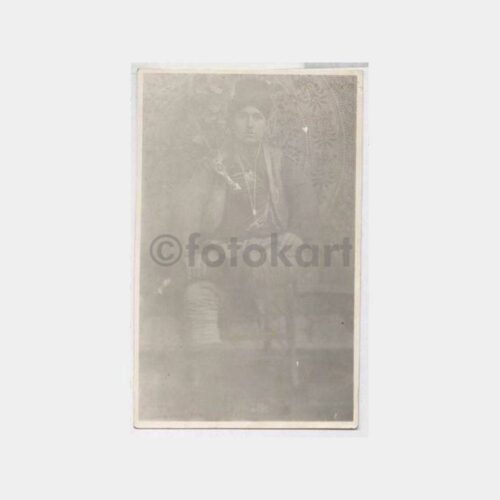 Folklor Giyimli Genç Görünüş Fotoğraf