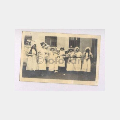 1928 Folklor Konulu Kızlar Temsil Fotoğraf