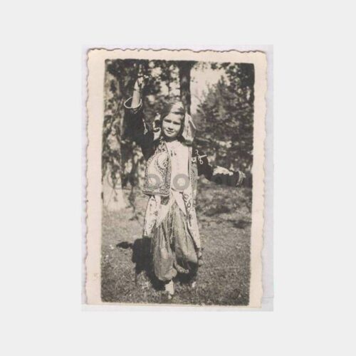 1940 Folklor Konulu Kız Fotoğraf