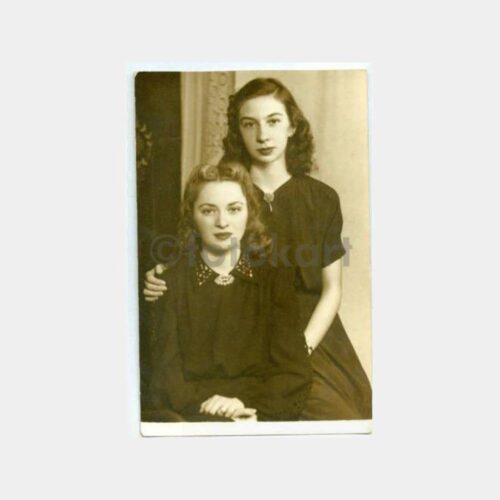 1940 Foto Kazbek - Beyoğlu Kadınlar Fotoğraf