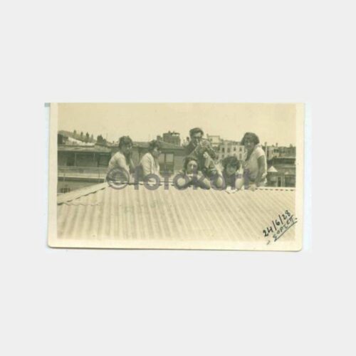 1928 Tarihi Evler Üzerinde Grup Fotoğraf