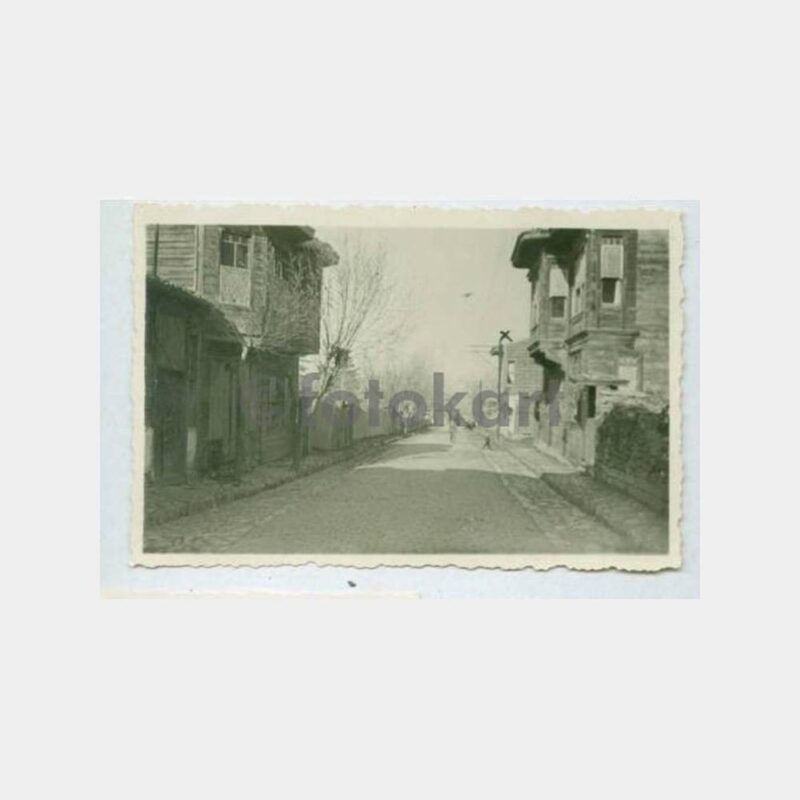 1930 İstanbul Tarihi Evler Sokak Görünüş Fotoğraf