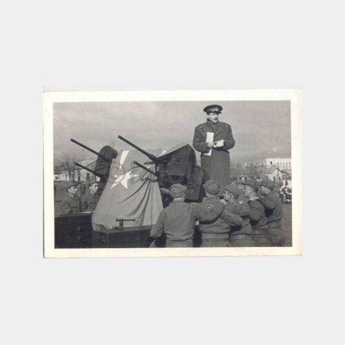 Uçaksavar Önünde Askeri Yemin Töreni Fotoğraf