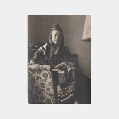 1950 Folklor Konulu Genç Kız Fotoğraf