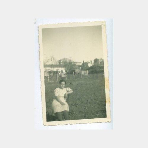 1937 Feriköy Bahçe Kadın Konulu Fotoğraf