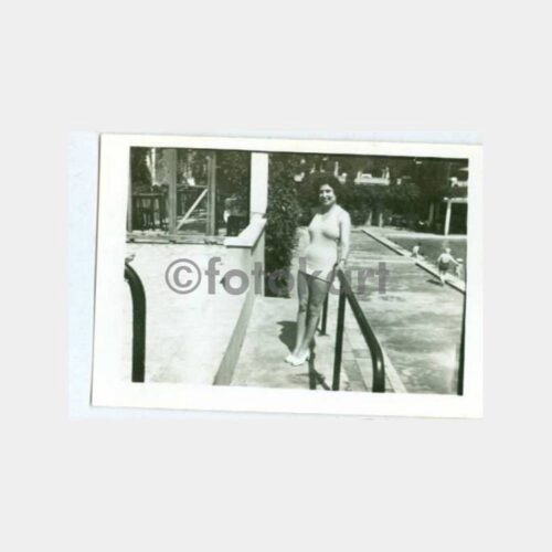 1940 Havuz Başında Kadın Görünüş Fotoğraf