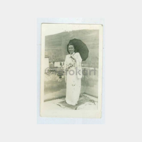 1948 Devrek - Şemsiyeli Kadın Görünüş Fotoğraf