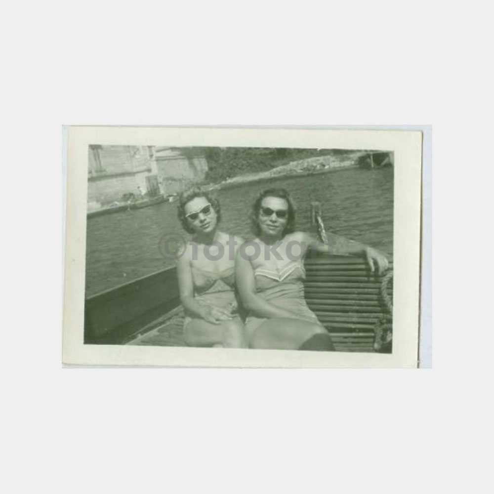 1940 Plaj ve Kadın Konulu Fotoğraf - Görsel 3