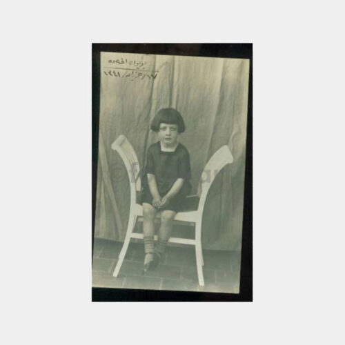 1925 Kız Çocuk Konulu Stüdyo Fotoğraf