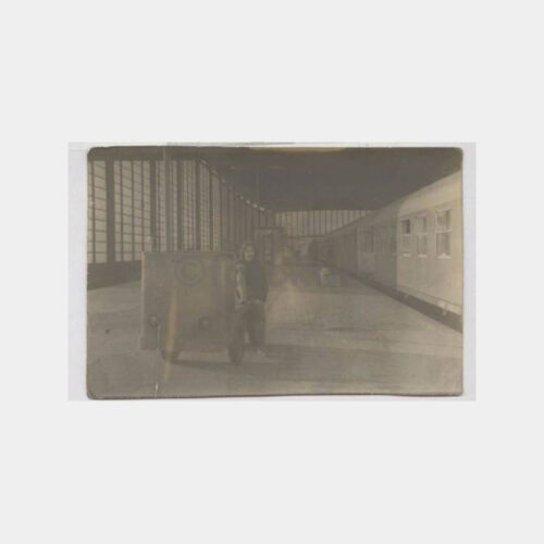 Tren Garı içinde Bir Fotoğraf