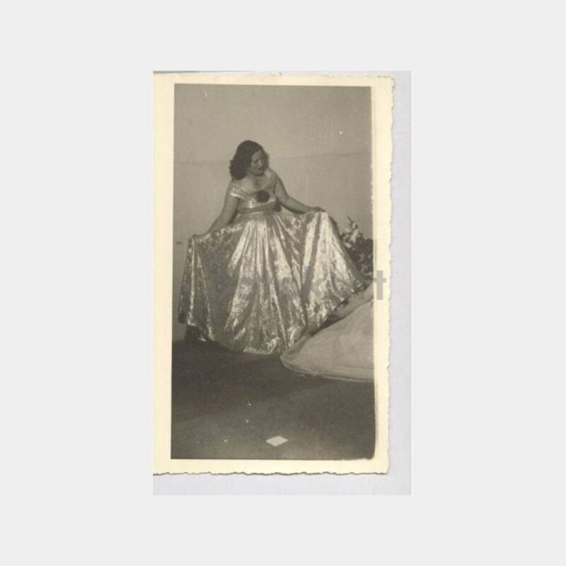 Güzel Giysili Kadın Görünüş Fotoğraf