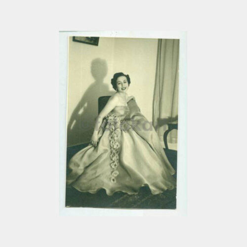 1950 Güzel Giysili Kadın Konulu Fotoğraf