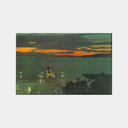 1976 İzmir Cumhuriyet Meydanı Görünüş Kartpostal