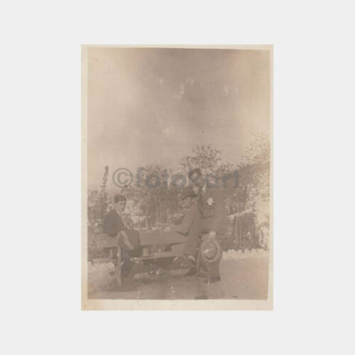 1931 İzmir Bahribaba Parkında Gençler Fotoğraf