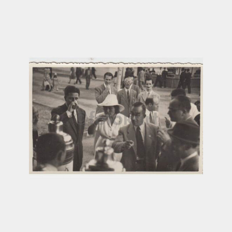 1946 İzmir Fuarı Şerbetçi Konulu Fotoğraf