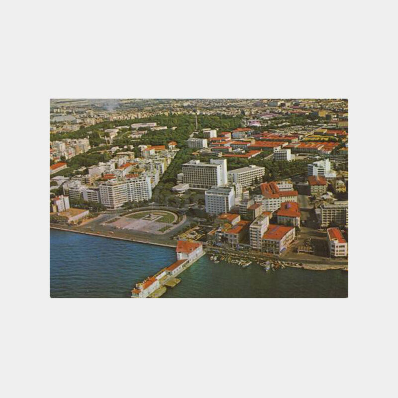 1975 İzmir Cumhuriyet Meydanı Görünüş Kartpostal