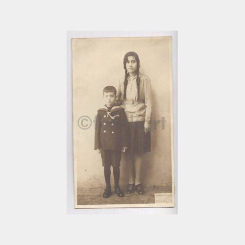 Denizci Çocuk ve Ablası Görünüş Fotoğraf