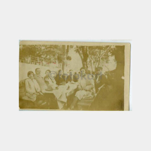 1930 Çay Bahçesinde Aile Görünüş Fotoğraf