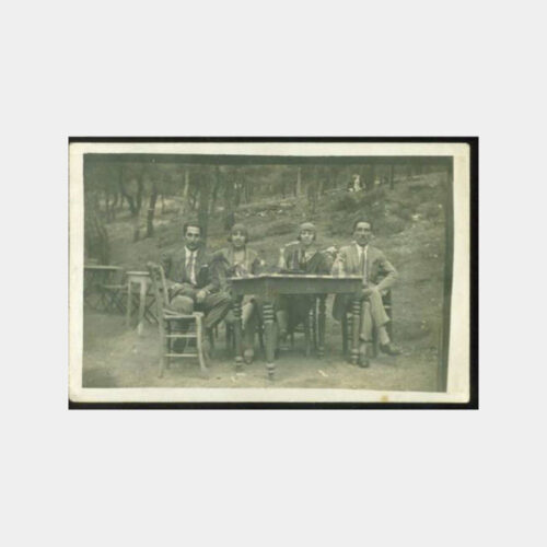 1926 Çay Bahçesi Aile Görünüş Fotoğraf