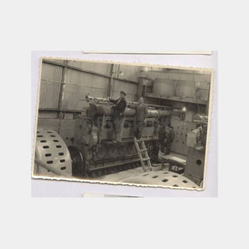1948 Fabrika Motor Sanayi Konulu Fotoğraf