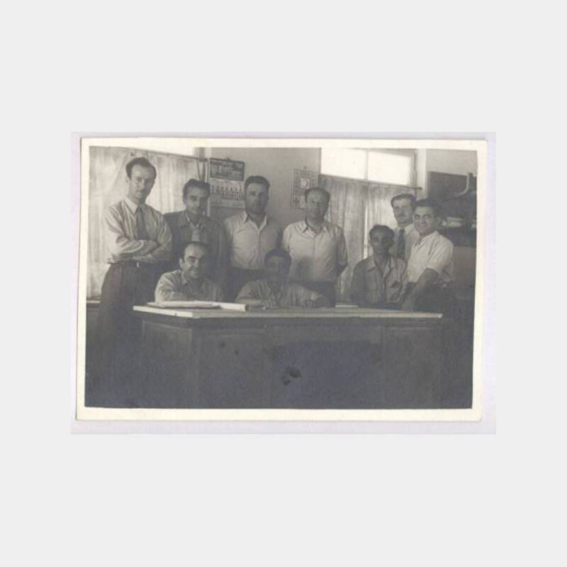 1945 Fabrika Çalışanları Görünüş Fotoğraf