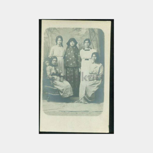 1920 Kadınlar Giyim Konulu Stüdyo Fotoğraf