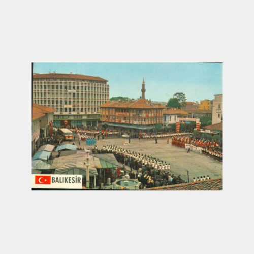1975 Balıkesir Tören Geçişi Görünüş Kartpostal