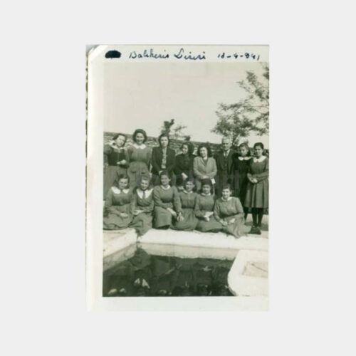 1941 Balıkesir Lisesi Kız Öğrenci Grup Fotoğraf
