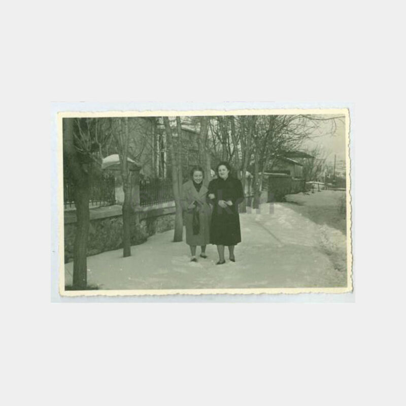 1940 İstanbul Karlı Sokak Kadınlar Fotoğraf