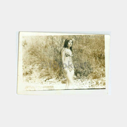 1970 Plajda Kadın Konulu Fotoğraf