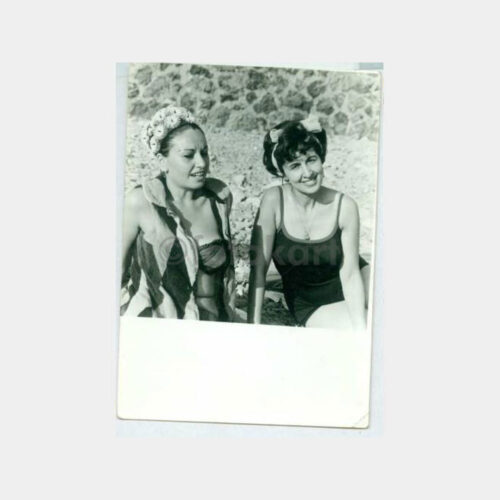 1964 Plajda Kadın Konulu Fotoğraf