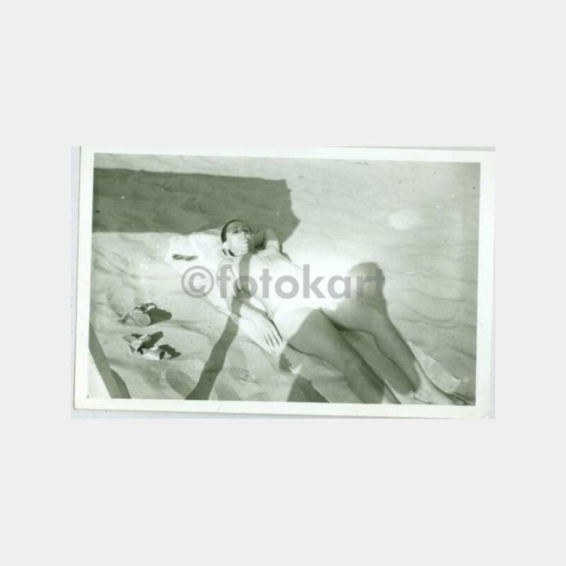 1960 Plaj ve Kadın Konulu Fotoğraf