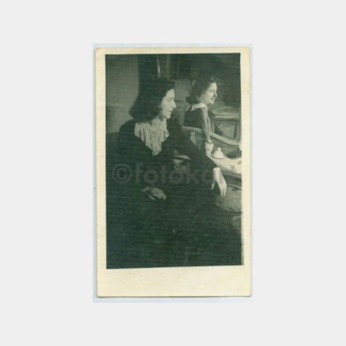 1950 Aynada Güzel Kadın Görünüş Fotoğraf