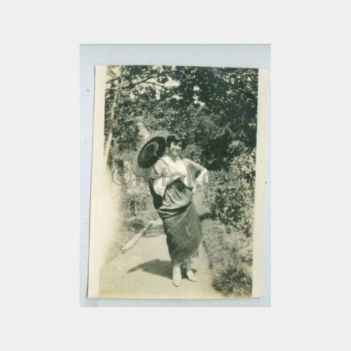 1930 Şemsiyeli Kadın Görünüş Fotoğraf