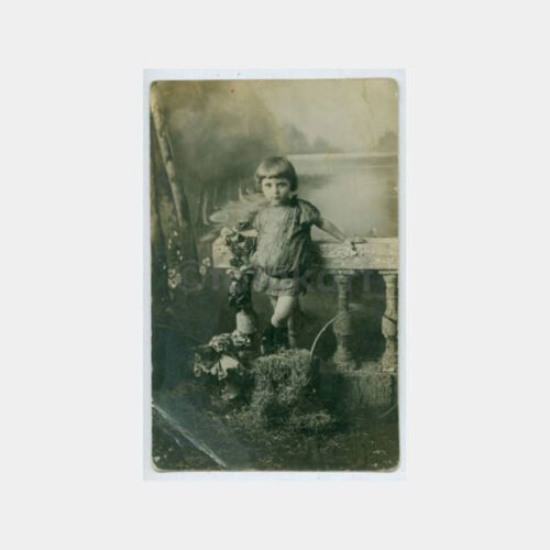 1929 Çocuk -Arka Plan- Stüdyo Fotoğraf