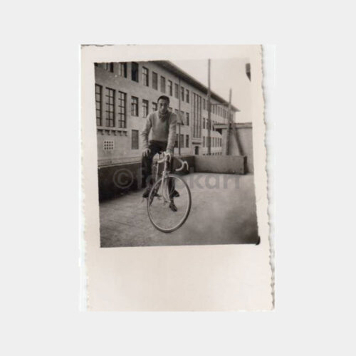 1950 Ankara Bisikletli Genç Konulu Fotoğrafı