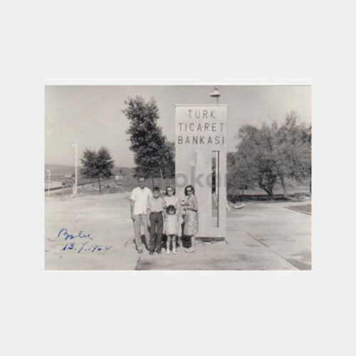 1964 Bolu Motel Önü T. Ticaret Bankası Pano - Albüm Fotoğraf